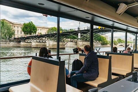 Cruzeiro pelo Rio Sena em Paris com comentários - Bilhete Flexível