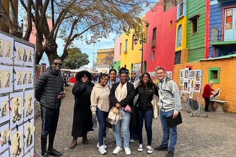 Buenos Aires Multicultural Sightseeing Tour with Lunch