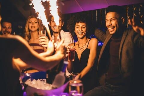 Experiência de festa e discotecas na vida noturna de Montego Bay