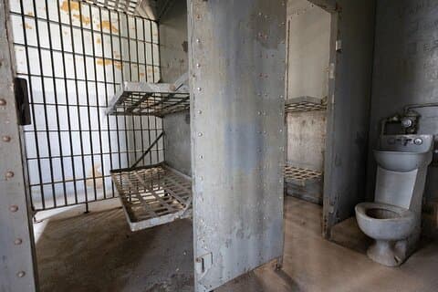 1910 Jail Tours
