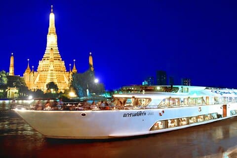 Crucero Grand Pearl con traslado compartido al hotel