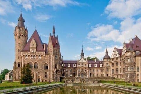 Tour autoguidato al castello di Moszna da Wroclaw