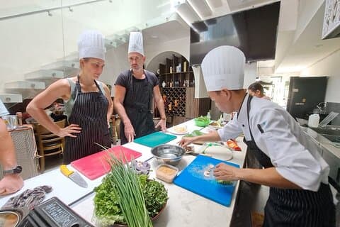 Cours de cuisine vietnamienne avec un maître chef à Hoi An