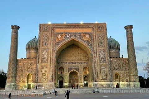 Samarkand city tour with private car