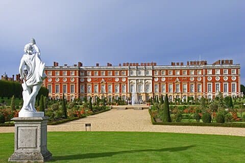 Hampton Court Palace, Stonehenge e Roman Bath Tour com Passes