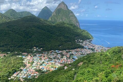 ST. LUCIA: Airport Shuttles, Transfers & Tours