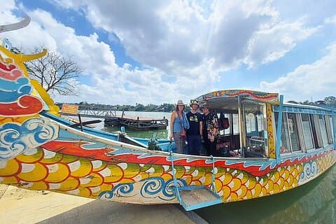 Private Entdeckungstour durch Hue: Drachenbootausflug auf dem Parfümfluss