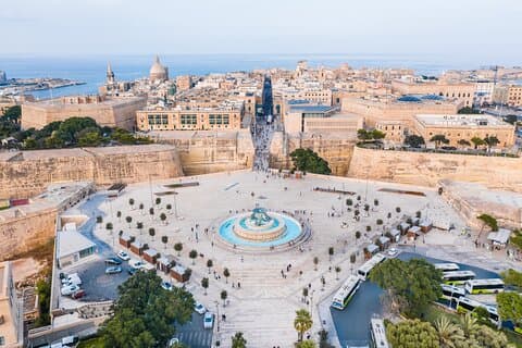 Tour privato di un'intera giornata a La Valletta, Mdina, Rabat e le scogliere di Dingli