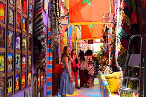 Visita guiada privada a pie de medio día explorando la medina de Fez