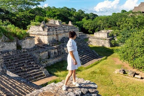 Ek Balam, Tradiciones Mayas y cenote Chichikan Desde Cancún