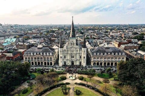 Excursão a pé e de carro particular pela história de Nova Orleans