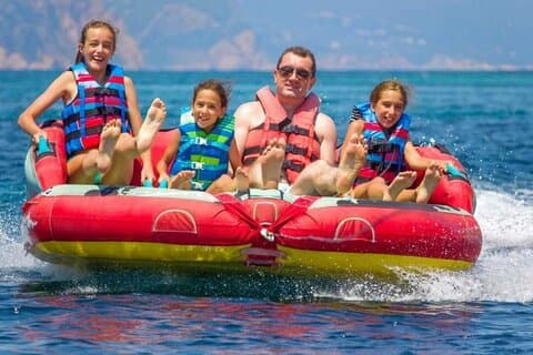 Parasailing & Banana Boat con traslado