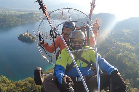 Læs mere om Lake Bled Powered Paragliding