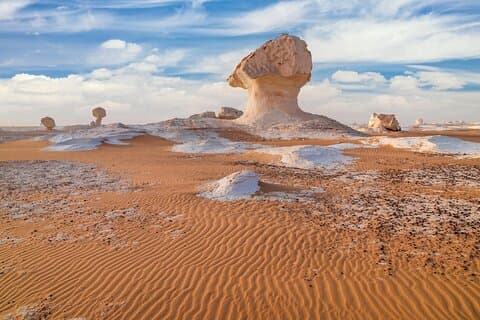 Bahariya Oasis & Black and White Desert Day Trip from Cairo