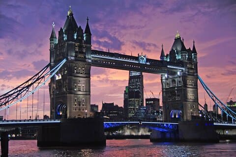 Tour nocturno panorámico privado por Londres