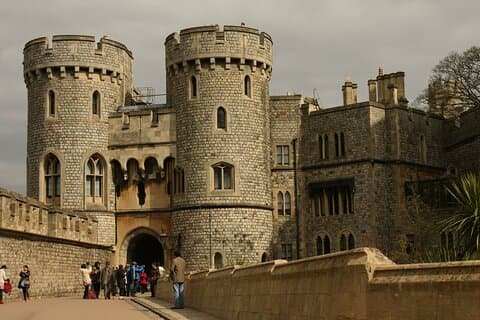 Excursão privada em escala em Windsor saindo de LHR, incluindo passes