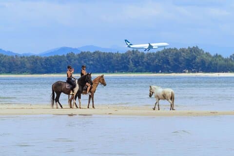 Beach Horseback Adventure i Phuket