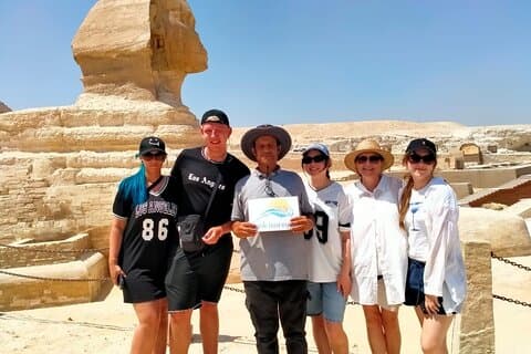 Escursione da Hurghada alle Piramidi del Cairo e GEM in aereo - Piccolo gruppo