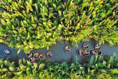 ダナンとホイアン市内のプライベートガイドツアー（10〜11時間）