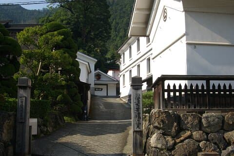 Tokyos ældste Sake Brewery og hoppe ind i den historiske by