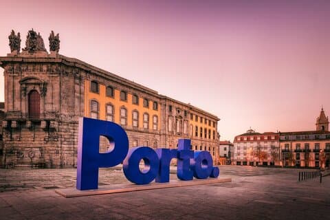 Transfer fra Porto lufthavn til Porto by (eller retur)