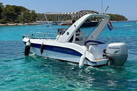Red Rocks, Hvar Bays & Pakleni – Private Boat Tour from Hvar