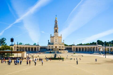 Privat heldagstur til Fátima, Batalha, Nazaré og Óbidos