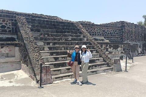 Zona Arqueológica de Teotihuacán - Basílica de Guadalupe.