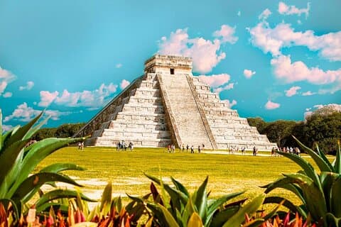 Chichen Itza und Cenote Tsukán mit Mittagessen