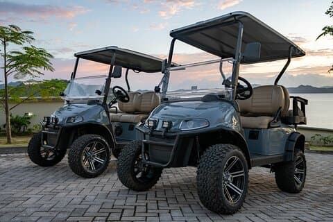 Golfvagnsuthyrning i Flamingo Beach Costa Rica