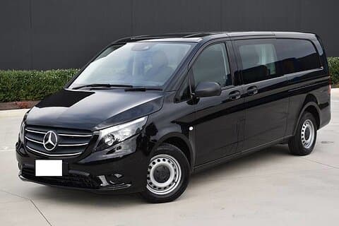 Chegada de Aeroporto Bologna BLQ para Modena ou Verona em Minivan