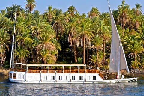 4 Days 3 Nights Luxury Dahabiya Nile Cruise from Aswan to Luxor