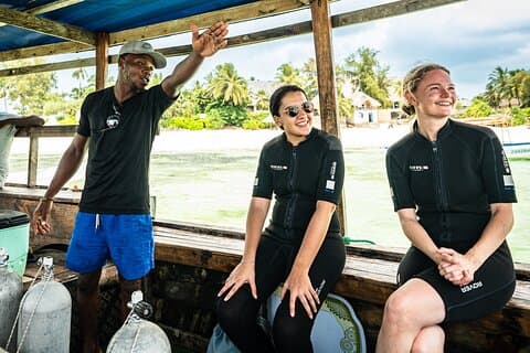 Curso de buceo PADI de 2 días en Zanzíbar (+ 2 inmersiones en OW) Tour