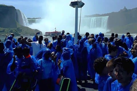 2-tägige Tour vom NY Niagara Museum of Glass and Outlets