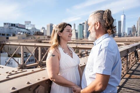 Sessão de fotos profissional na Brooklyn Bridge em Nova York
