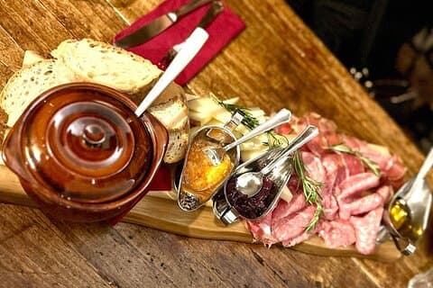 Florence's Culinary Delights A Foodie Walk Tour