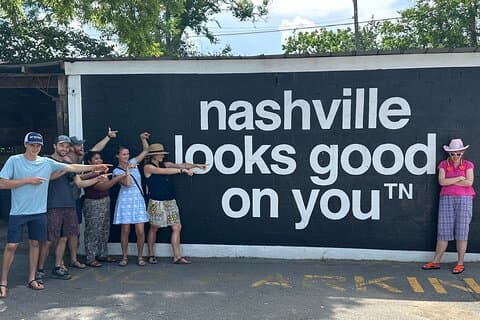 Savor and Shop 12 South : Food, Shopping und Kunst Abenteuer