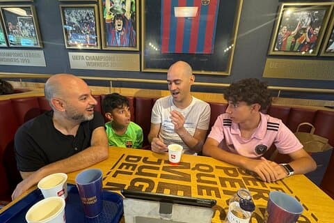 Descubran los secretos de Messi en el Barça Café - Camp Nou