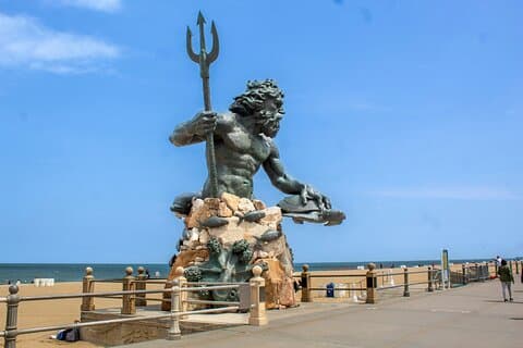 Astonishing Scavenger Hunt: Surf, Sand and Sculptures!
