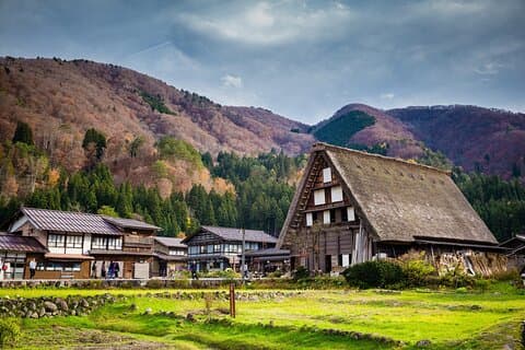 Kanazawa og Shirakawa-go helgedagstur med buss