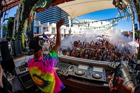 Expérience VIP Pool Party avec hôte VIP privé à Las Vegas