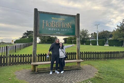 Privat tur: Hobbiton Movie Set, Rotorua Mud Pool & Treewalk