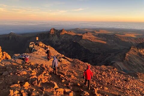 Conquiste o Monte Quênia em 4 dias de Sirimon para Chogoria Route Adventure