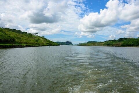 Tour Privado do Canal do Panamá a Águas Claras e Miraflores