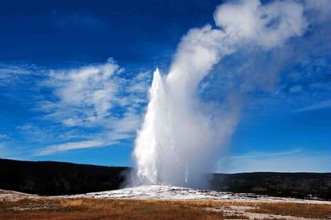 6 Day Tour from Denver with Yellowstone Grand Teton and Salt Lake