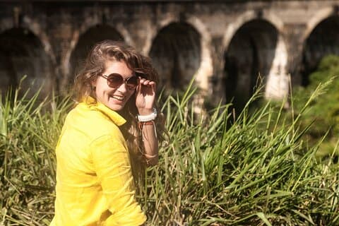 Sentiers d'Ella : Exploration des pics et des arches