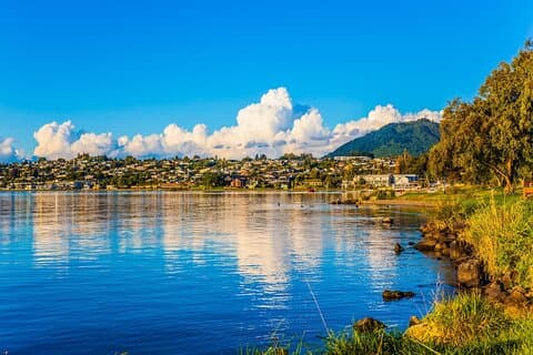 Private Tour Rotorua & Taupo - Waiotapu Wonderland & Huka falls