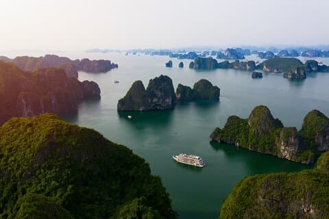 3 Tage, 2 Nächte: Erkundung der Halong-Bucht auf einer Luxuskreuzfahrt