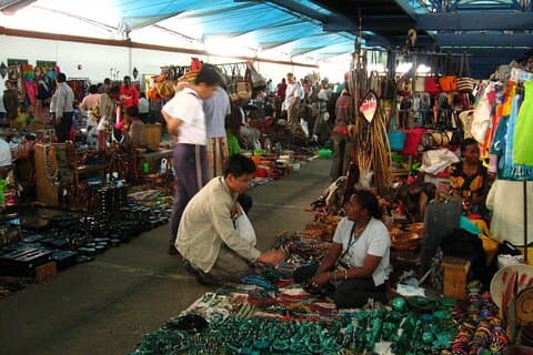 Nairobi flygplats Layover Shopping Artefakter på Masai Market