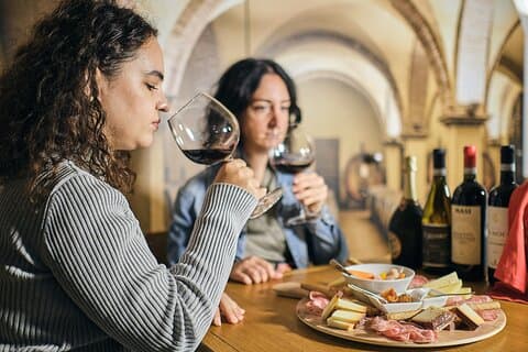 Vinsmagning i nærheden af akvariet i Genua